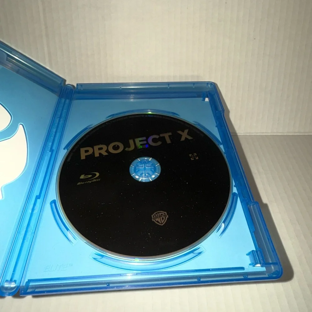 Bluray Dvd Lot 8 Movies Sherlock Holmes X-men Wall Street Gamer 3D, BUNDLE of 8